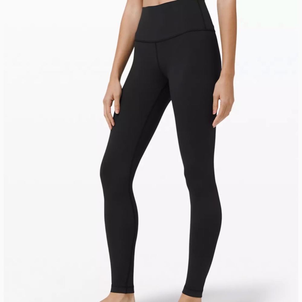 Wunder Under Lululemon size 6 28 inch